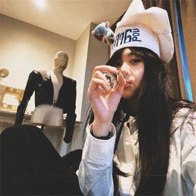 如蝶翩翩